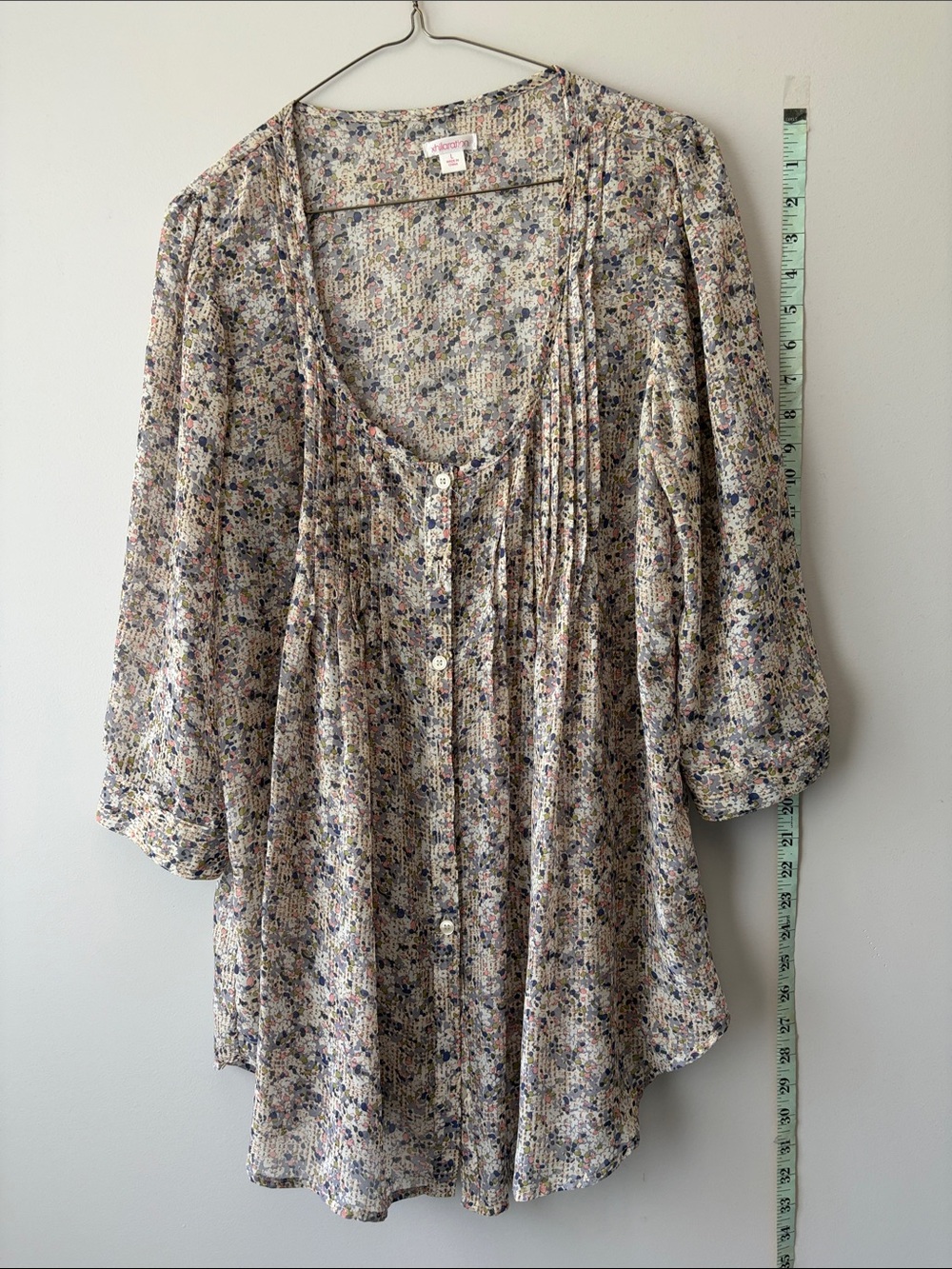 Xhilaration Cream Multicolor Floral Scoop-Neck Button Blouse